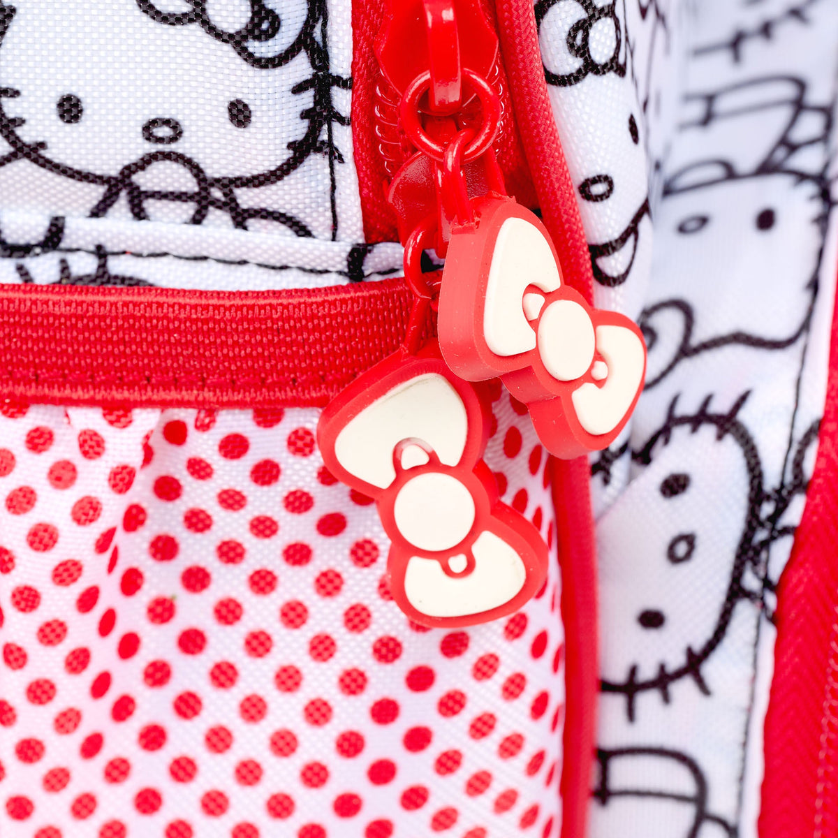 hello-kitty-classic-backpack-cooler-w1 00027925-Z.jpg