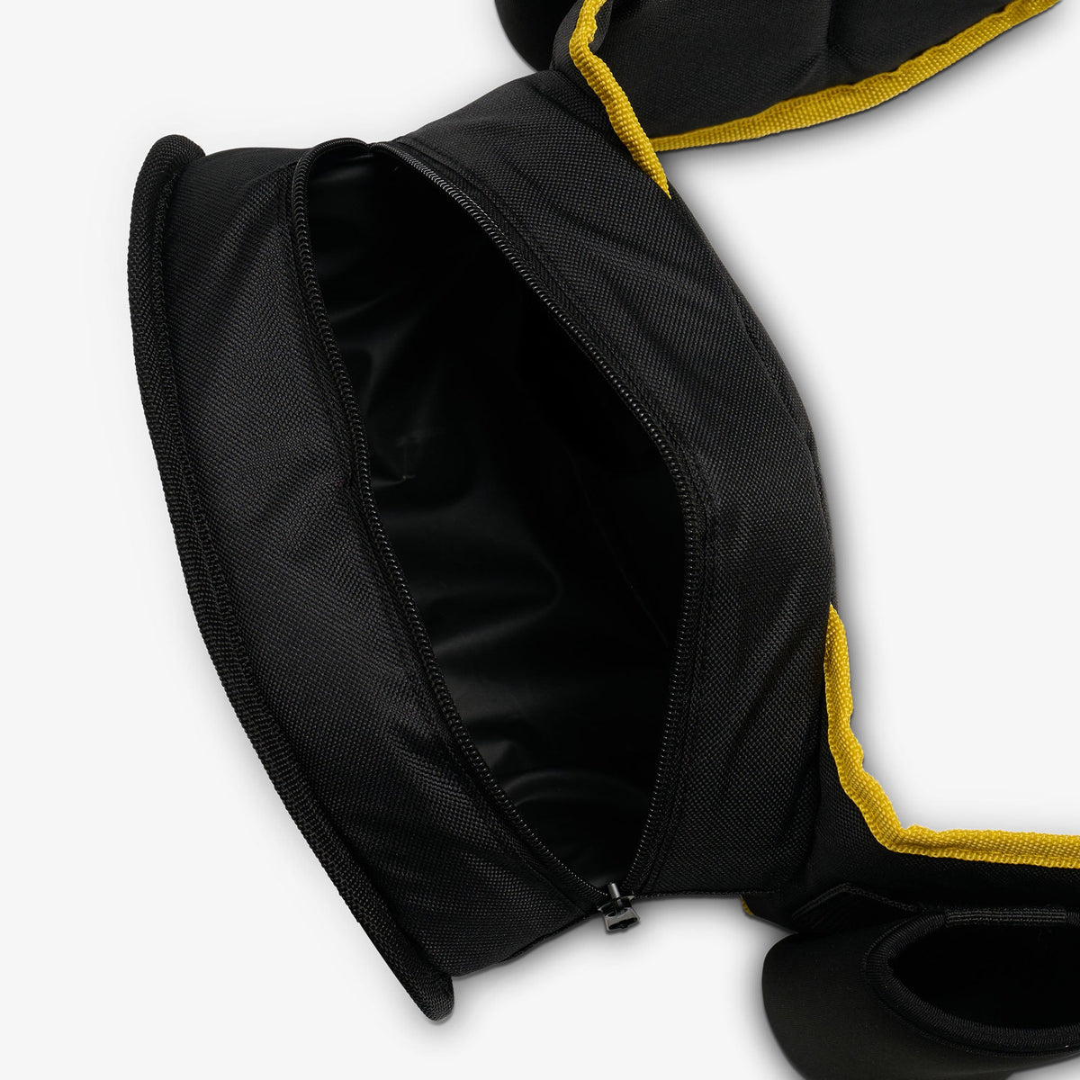 dc-super-heroes-batmantm-belt-fanny-pack-cooler-h4 00027936-O2.jpg