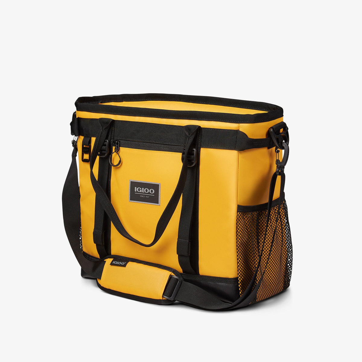 pursuit-30-can-tote-f5 00065993_2.jpg