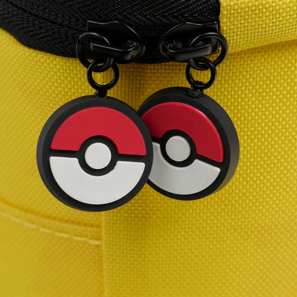 pokemon-pikachu-square-lunch-cooler-bag-t2 00066645-Z.jpg