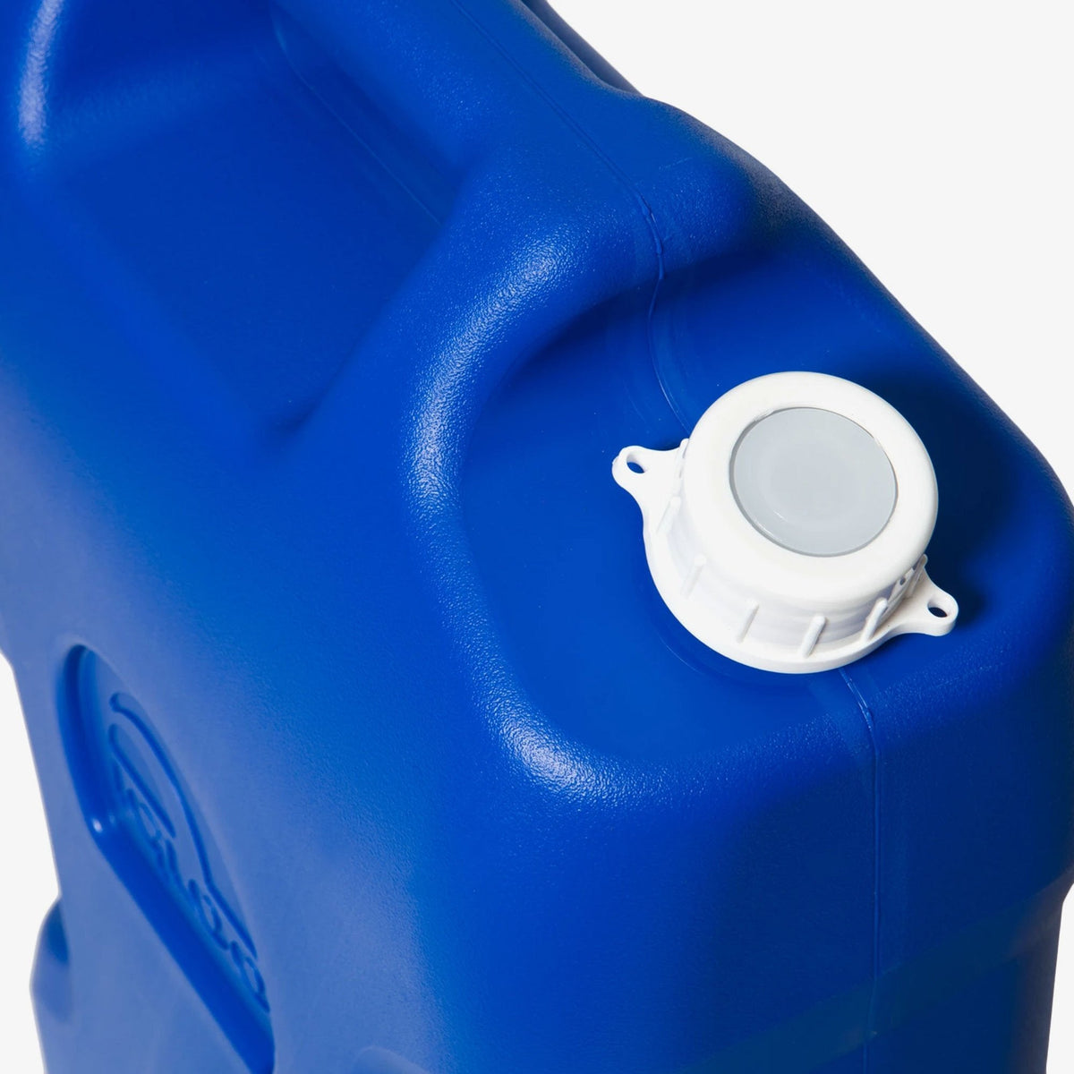 6-gallon-water-container-e6 42154-6-gallon-water-container-ii-majestic-blue-top.jpg